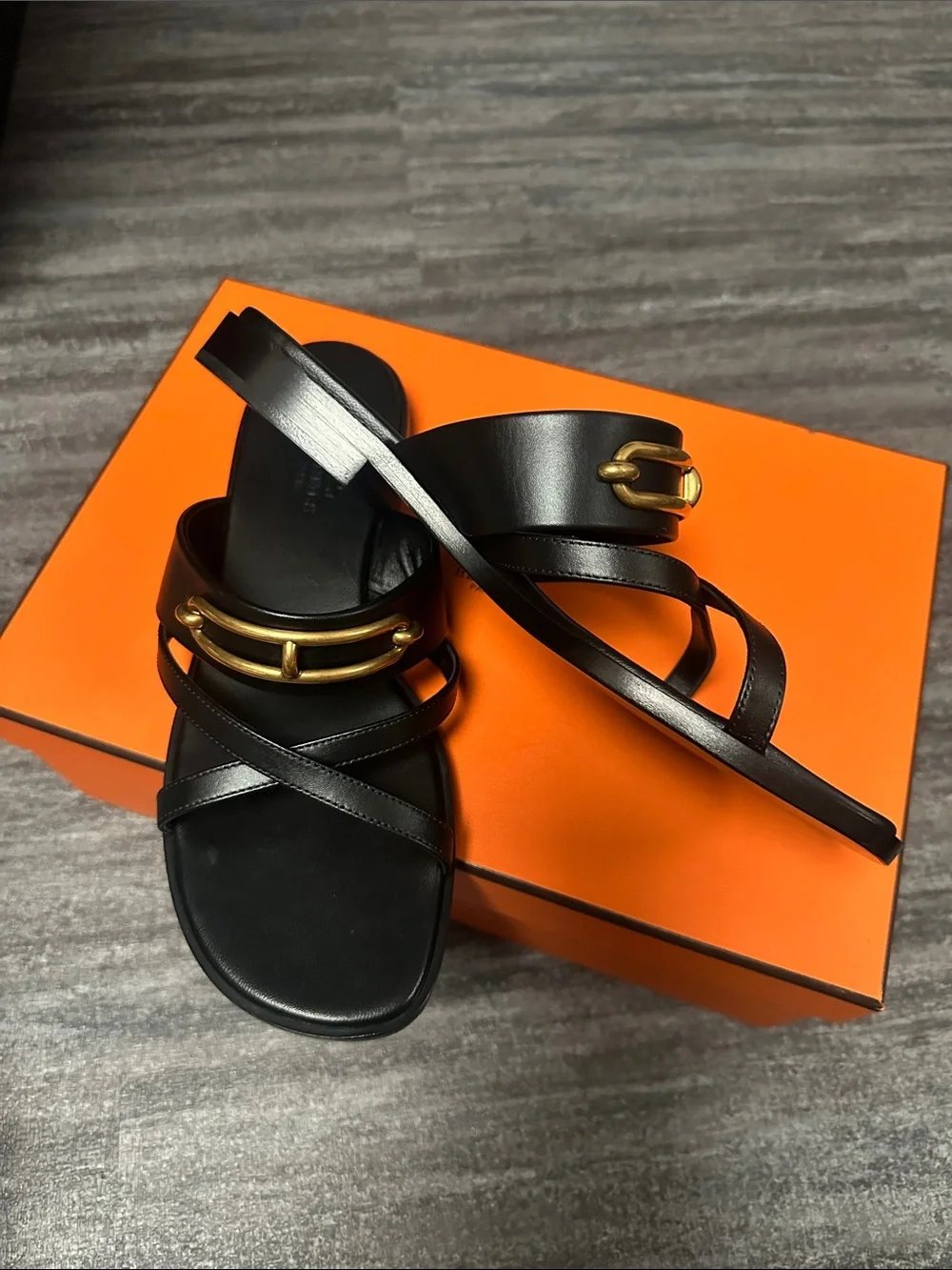 Hermes elegant black
